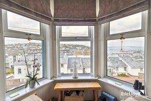 Photo 32- click for photo gallery